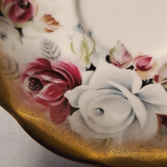 Royal Albert Saucer Only,"Pearl" From The Summer Bounty Series Replacement Piece - Picture 3 of 7